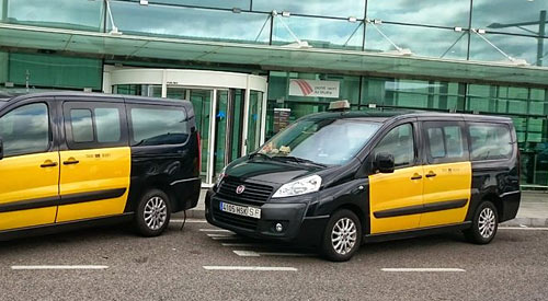 Privat transfer från flygplatsen till valfri adress i Barcelona.