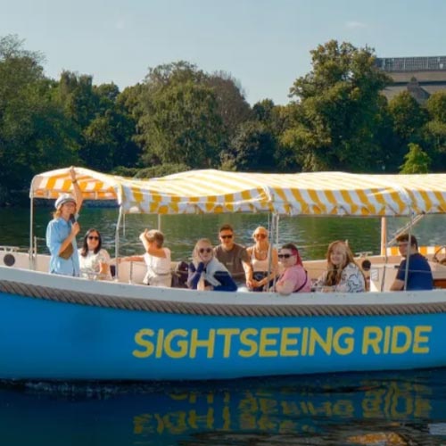 Boka Sightseeing på vattnet i Stockholm 2026
