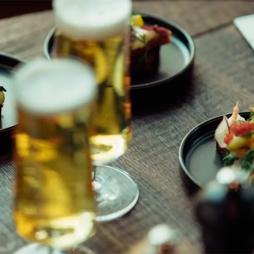 Boka Elite Hotellpaket med middag och ölprovning 2026